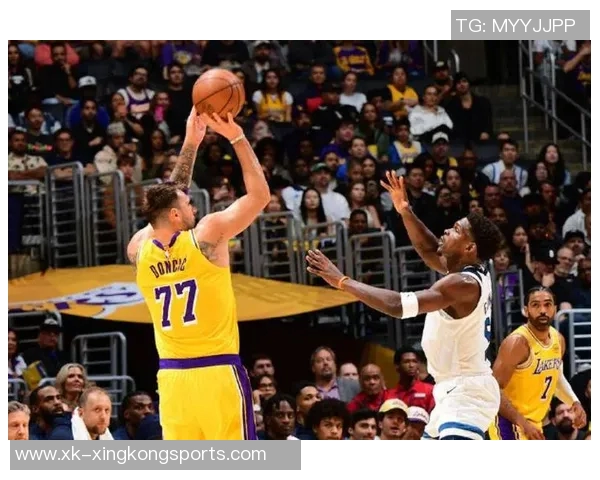 哈克斯三节狂砍27分7篮板湖人曾错失席菲诺的遗憾重现 哈克斯三节狂砍27分7篮板湖人曾错失席菲诺的遗憾重现