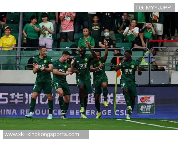 亚足联对国安冲突事件表态对河内公安处以5000美元罚款 亚足联对国安冲突事件表态对河内公安处以5000美元罚款