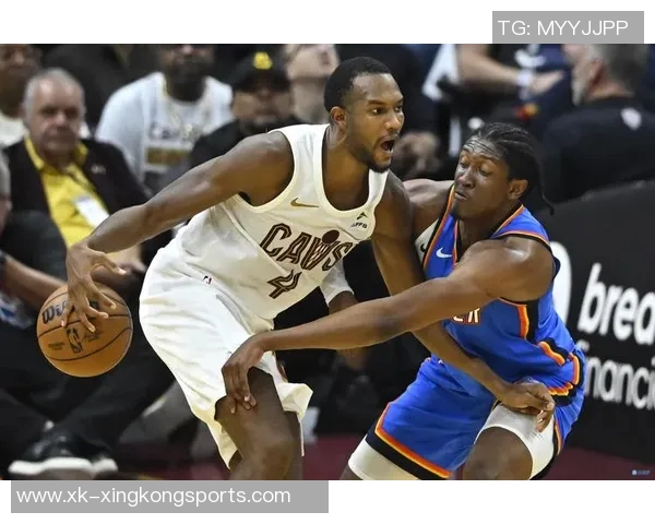 攻防兼备莫布里全场表现出色砍下23分5板3助1断2帽三分球命中率高达60 攻防兼备莫布里全场表现出色砍下23分5板3助1断2帽三分球命中率高达60