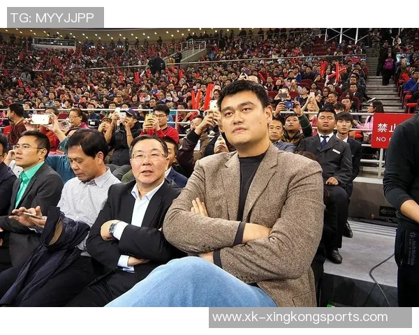 姚明被老马晃倒后奋发图强小杨也能通过努力提升球商