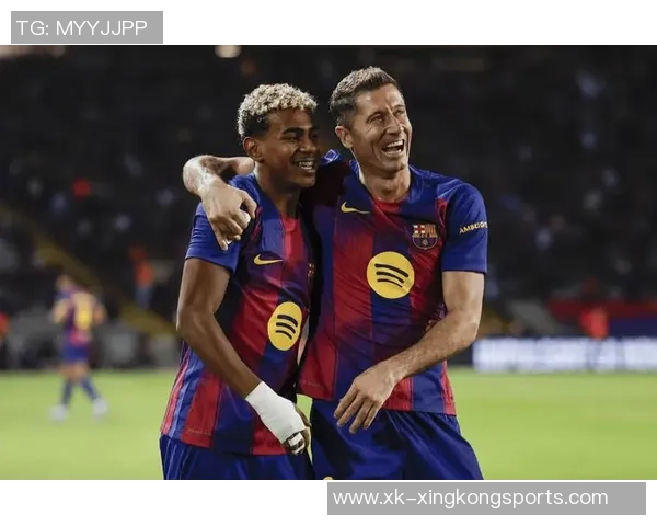 老友重聚感人瞬间佩尼亚福特赛后与巴萨昔日队友深情拥抱